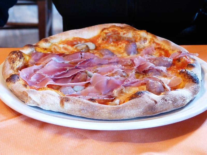 Fig and Prosciutto Flatbread